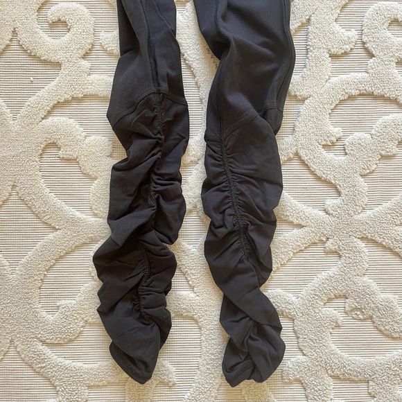 Lululemon Ready to Rulu Tight (28”) - Picture 6 of 12